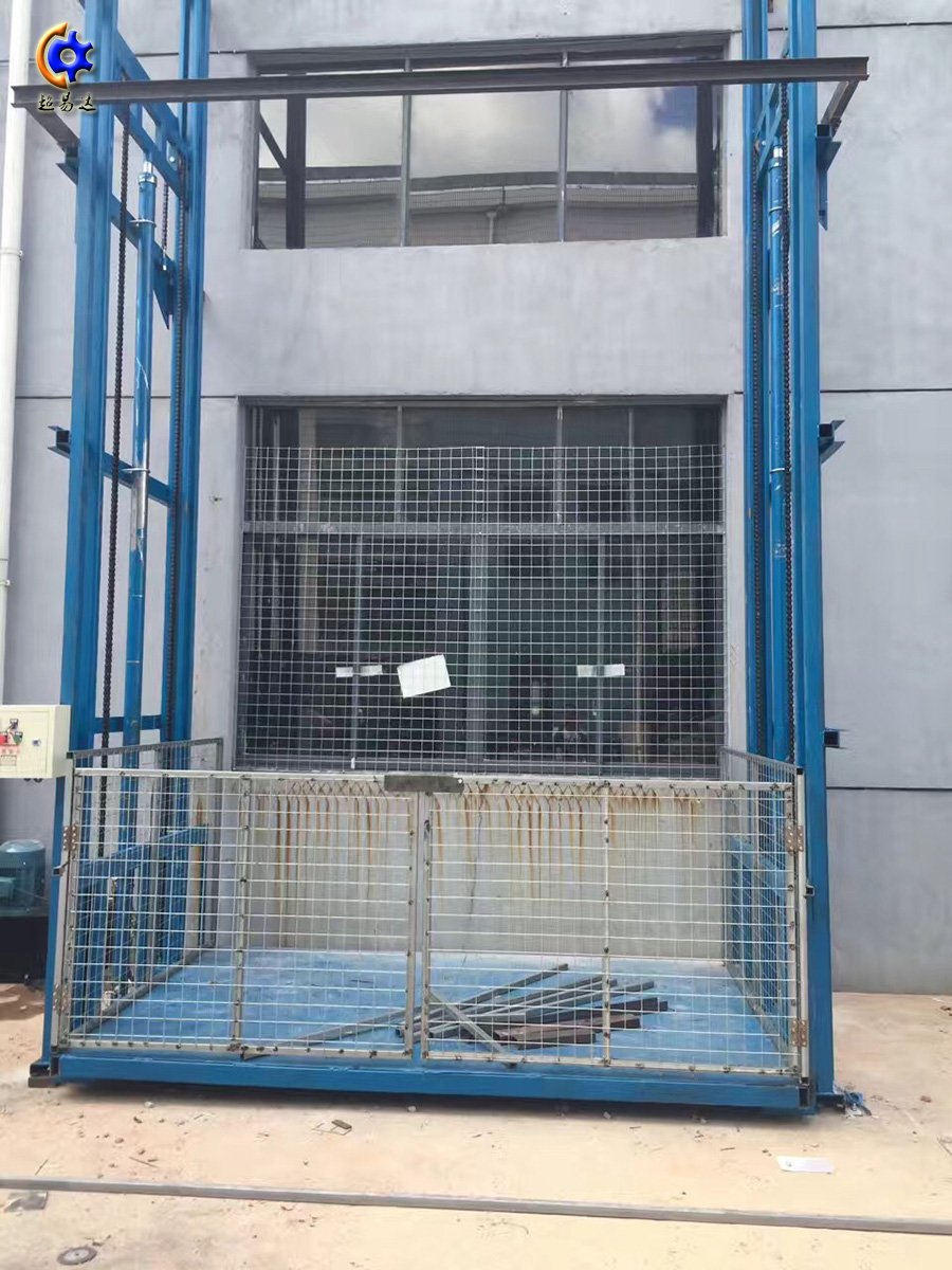 導(dǎo)軌鏈條式升降平臺