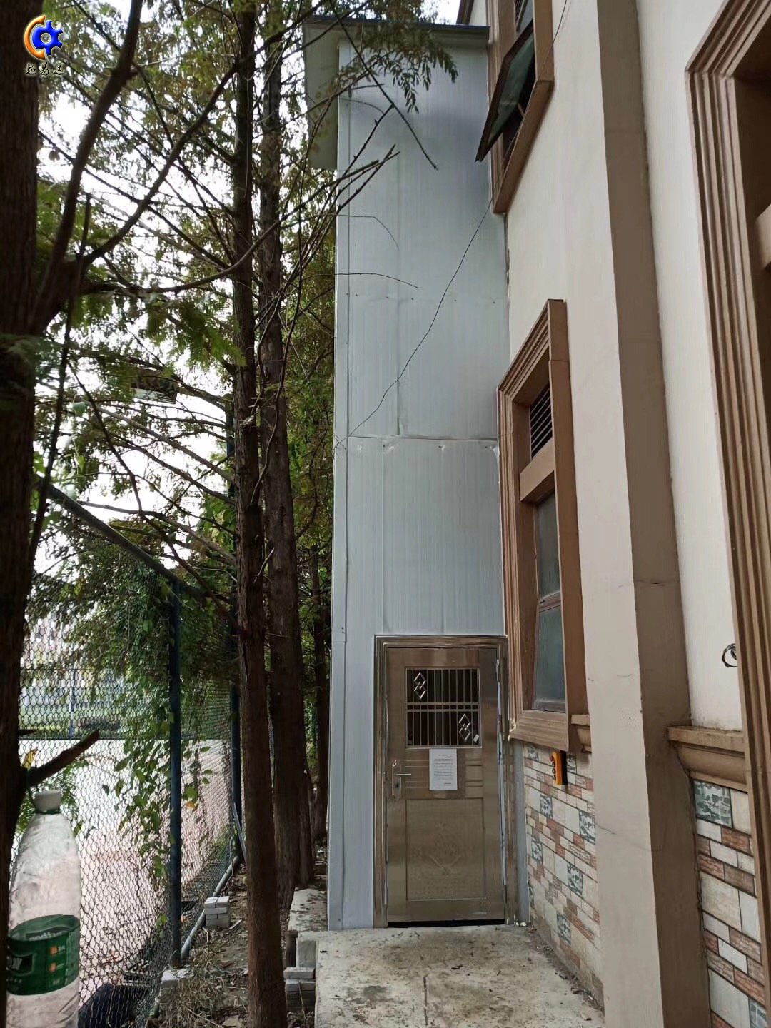 垂直無(wú)障礙升降平臺(tái)