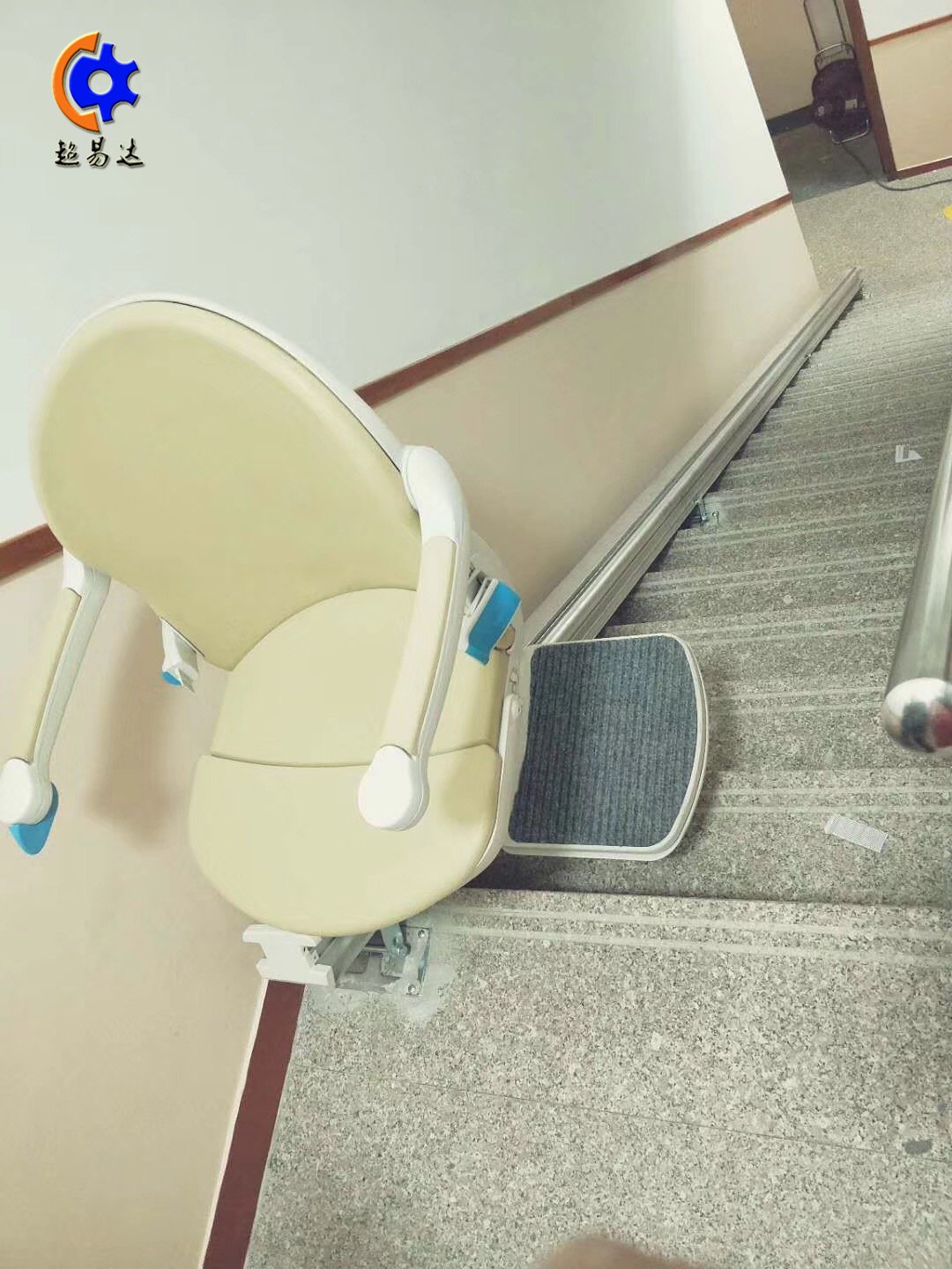 斜掛式座椅升降機